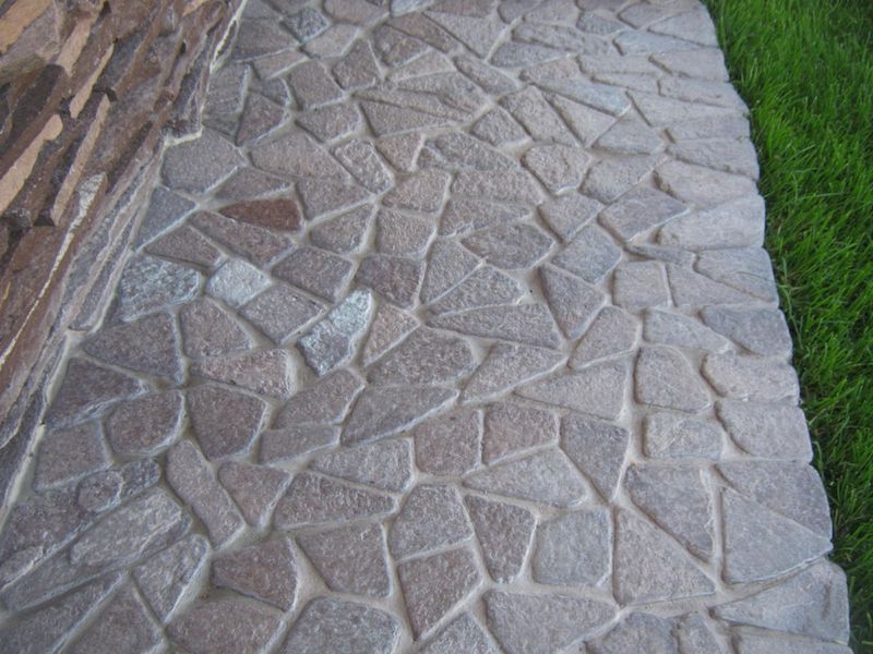 Дорожка из натурального камня Лемезита галтованного